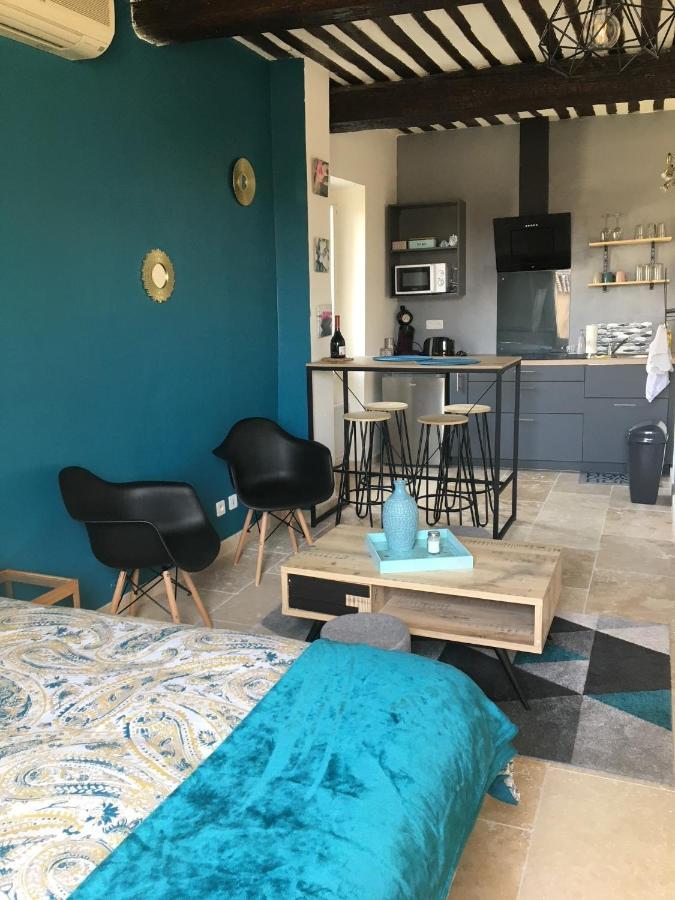 Studio De Charme Le Clos De L'Etang + Place De Parking LʼIsle-sur-la-Sorgue المظهر الخارجي الصورة